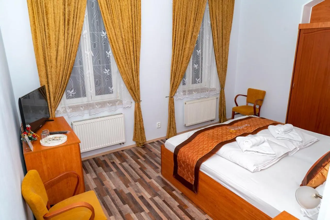 Sunshine Pension Karlovy Vary Konukevi
